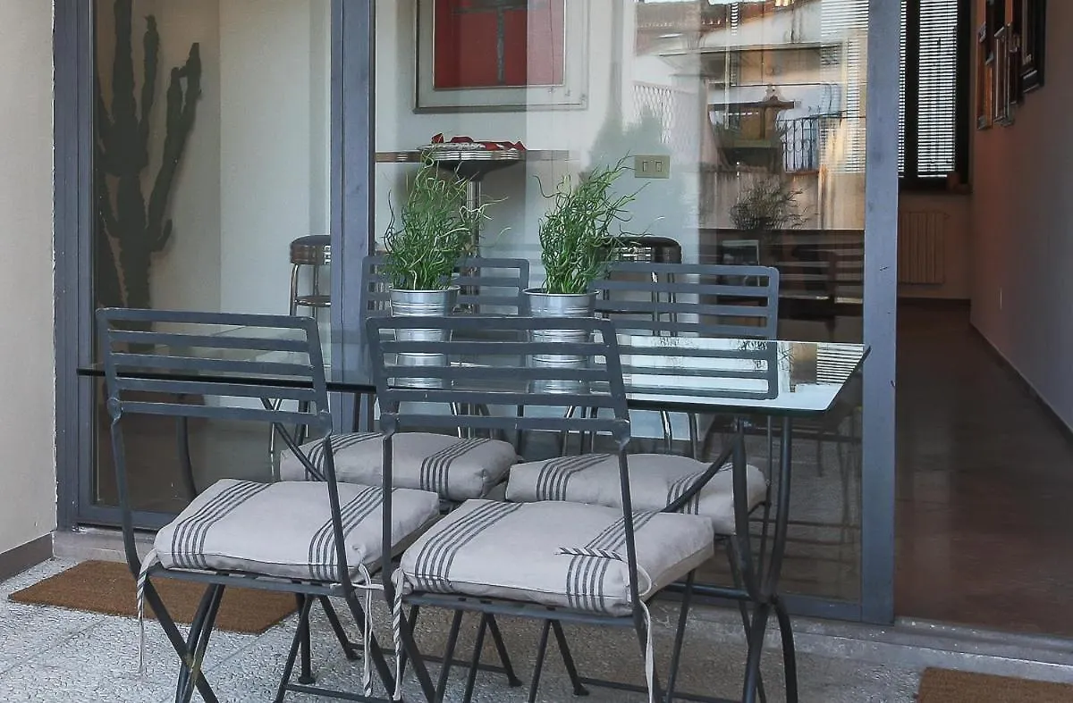 Apartments Florence- Ricasoli View